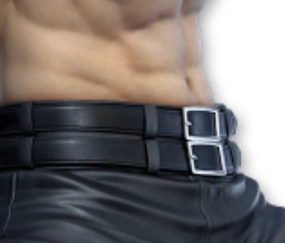 __bokki__'s tweet photo. i want to smell his belly button so bad https://t.co/xrWlysjHQO