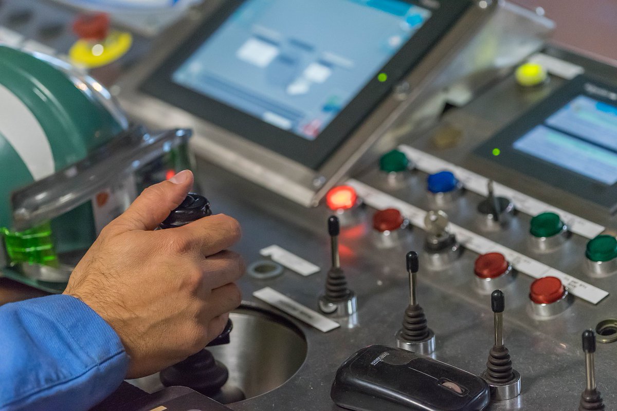 IngPROSEMEC's tweet photo. El diseño de un sistema automatizado permitirá obtener las especificaciones de los equipos de acuerdo a las necesidades y expectativas del cliente. En #ProSeMec desarrollamos la ingeniería de detalle y así dar soluciones adecuadas a los standards más modernos y eficientes. https://t.co/jRgEQIJIuw