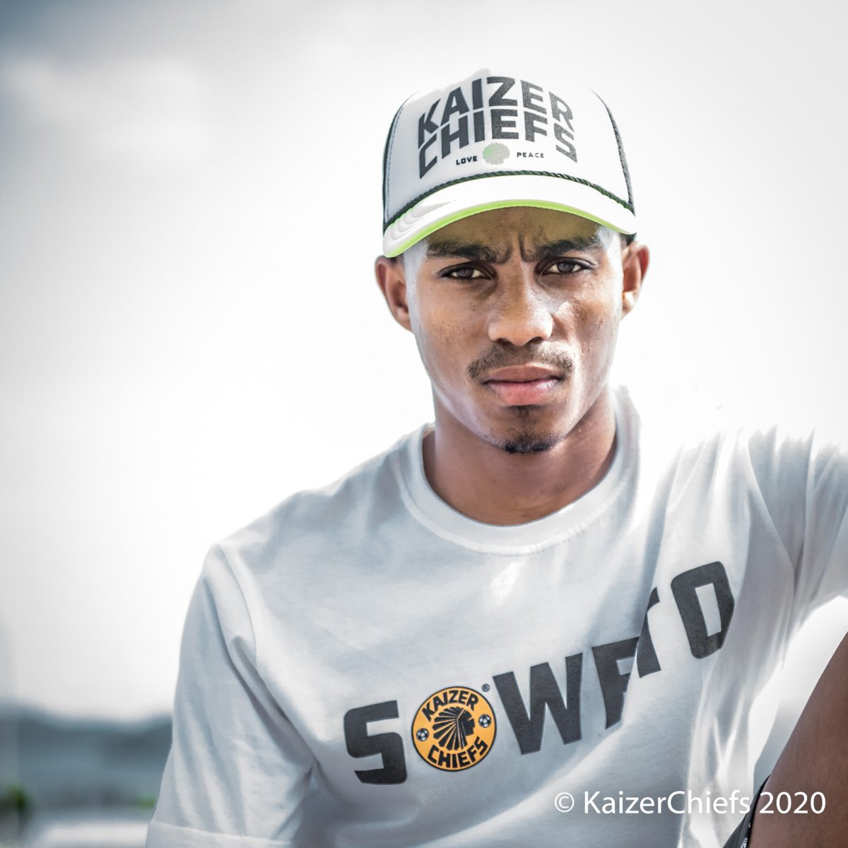KaizerChiefs's tweet photo. Happy Birthday Njabulo. We wish you many more #BlomsBirthday #Amakhosi4Life https://t.co/j7rIWwWR7F