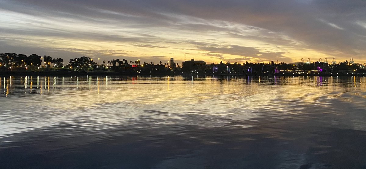 GodfatherofW's tweet photo. So there is one other aspect to working on boats, besides seeing amazing marine mammals. That is unbelievable sunsets. https://t.co/AdWFwLWnef