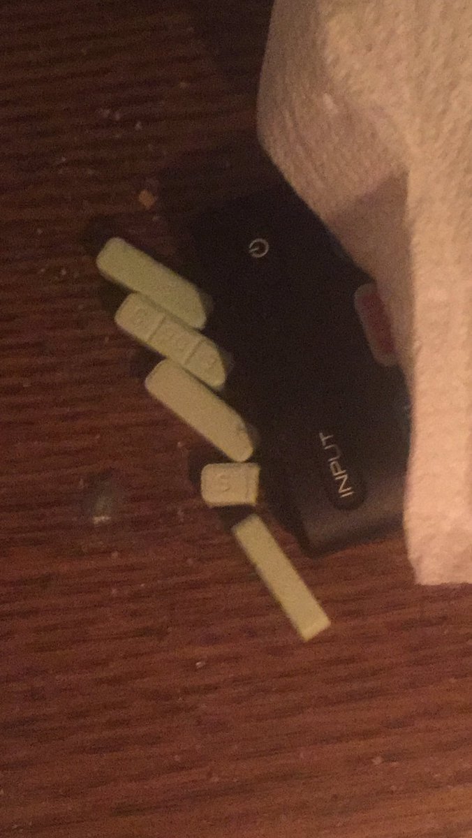 iwannacutu's tweet photo. so lucky I have xan addiction

Score@found these under the carpet in my bathroom https://t.co/WTFPshPtYz