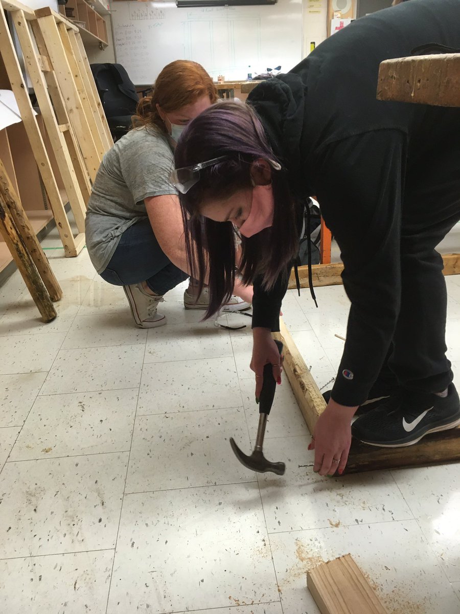 mr_tamlin's tweet photo. Grade 10 Construction class learning basic framing, electrical and drywalling. @LCVIinfo #tldsb #tldsbpathways https://t.co/sPwmwIpHSB