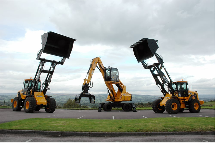 monksco's tweet photo. Monks is one of the premier plant hire firms in the North West.👌

Whether you’re after loadalls, waste loading shovels, material handlers or excavators - our top-range fleet has you covered. Contact us to find out more - 01254 814412 or contact@monkscontractors.com. https://t.co/MlEc3UimCb
