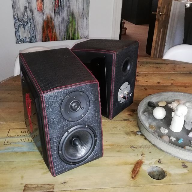 📢📢📢 𝐀 𝐍𝐄𝐖 𝐇𝐈𝐅𝐈 𝐑𝐄𝐕𝐈𝐄𝐖 𝐈𝐒 𝐎𝐔𝐓!
The VikingSoundWave DISA Bookshelf Loudspeaker: bit.ly/344VqIN

#SoundCloud #music #speaker #hifi