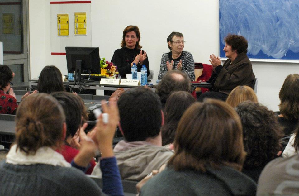 Ponemos punto final al concurso del #XVEstherBenítez con un fragmento fuera de concurso. Pertenece a «Sangre vagabunda» de James Ellroy, traducido por nuestros añorados Hernán Sabaté y Montserrat Gurguí, quienes recibieron el #premioEstherBenítez en 2011.