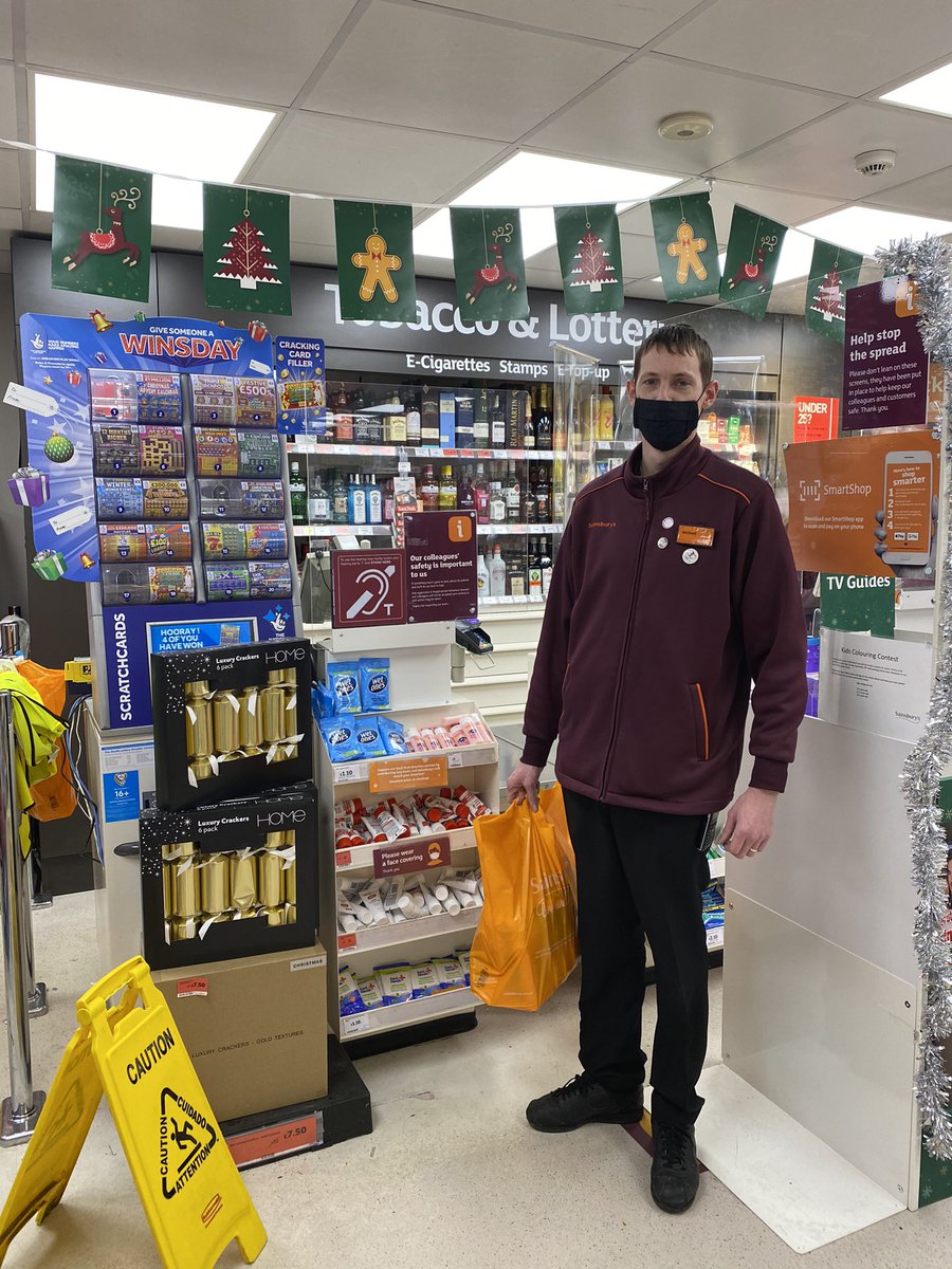 WkfdOfficial's tweet photo. A huge #thankyou to Michael Parkinson and team at @sainsburys Local, Dewsbury Road, #Wakefield for their awesome donation of toiletries! These toiletries will be donated at the end of the month to various wards across #PinderfieldsHospital for patient use. @cllrnadeemahmed https://t.co/7OFXpPeFCc