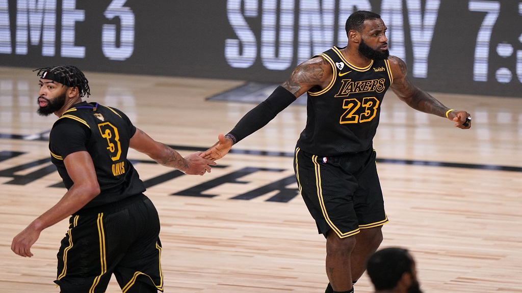 LeBron, Davis to miss Lakers' preseason opener