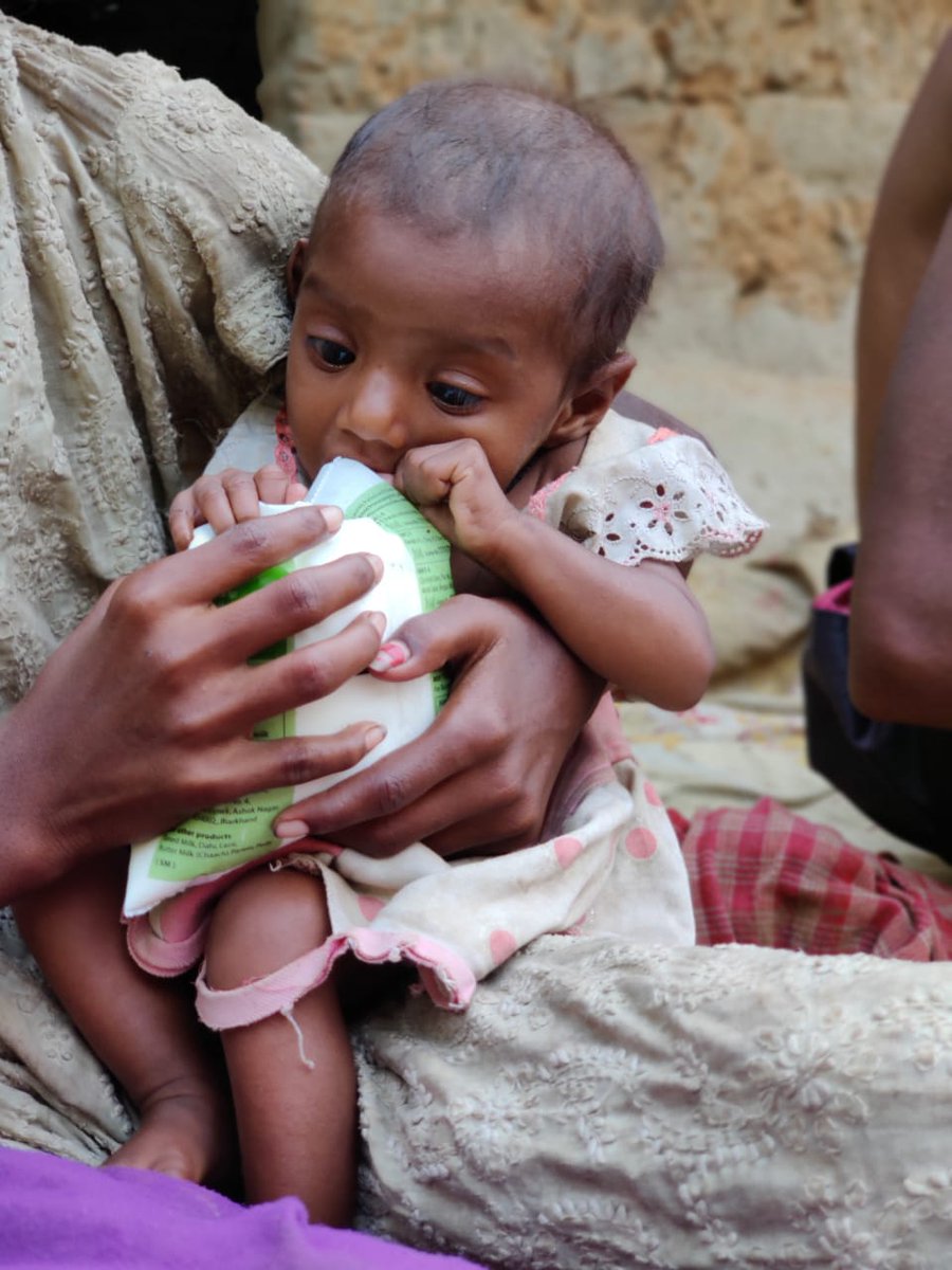 ncfdeepak's tweet photo. Distributing milk amongst people from the slums as most children from these areas are victims of malnutrition.
Friends, keep supporting us so that we can help them by every means.
Every child counts!
#NCF #nutrition #slumkid
@dc_dhanbad @stc_india @pragyavats @SOSVillageINDIA https://t.co/704yARdPtz