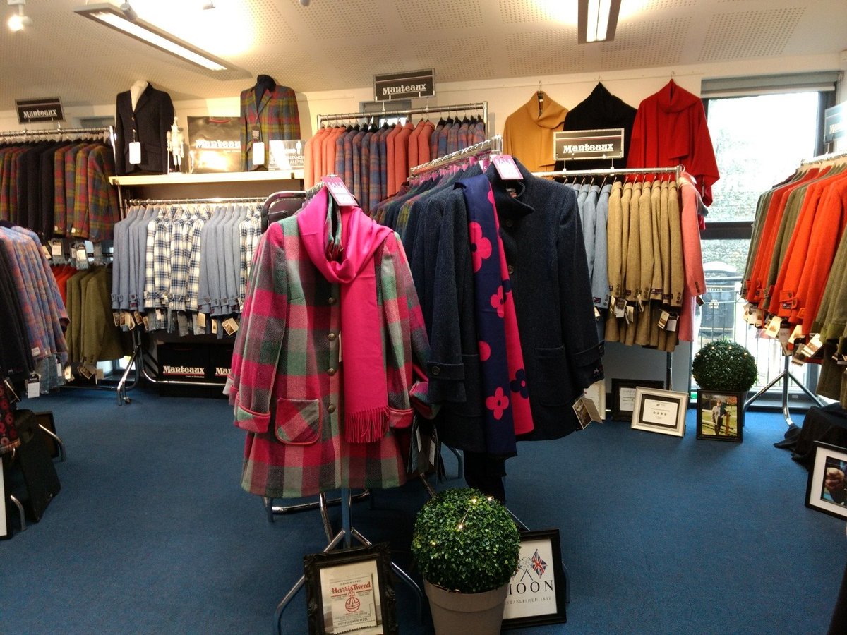 The Museum shop is open until 6pm today (Friday 11th) as part of #arundelischristmas shopping evening. The jackets and coats sale will be open as well. Treat yourself to something special this Christmas 🎄🙂