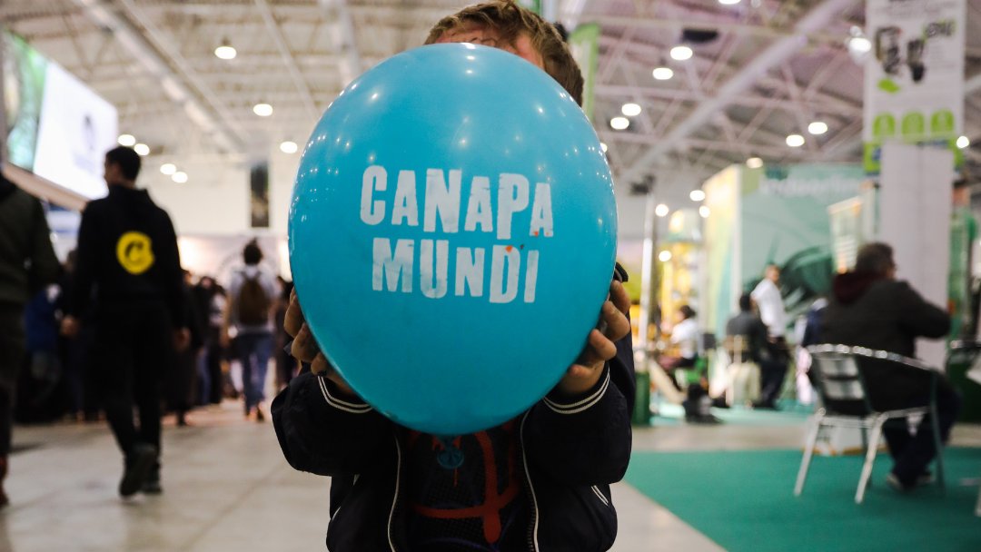 #CanapaMundi non si ferma e apre le vendite per gli stand! 26-27-28 Febbraio 2021 a #fieraroma! Non perderti la #fiera della #canapa della capitale 🇮🇹 <a href="/FieraRoma/">Fiera Roma</a>
