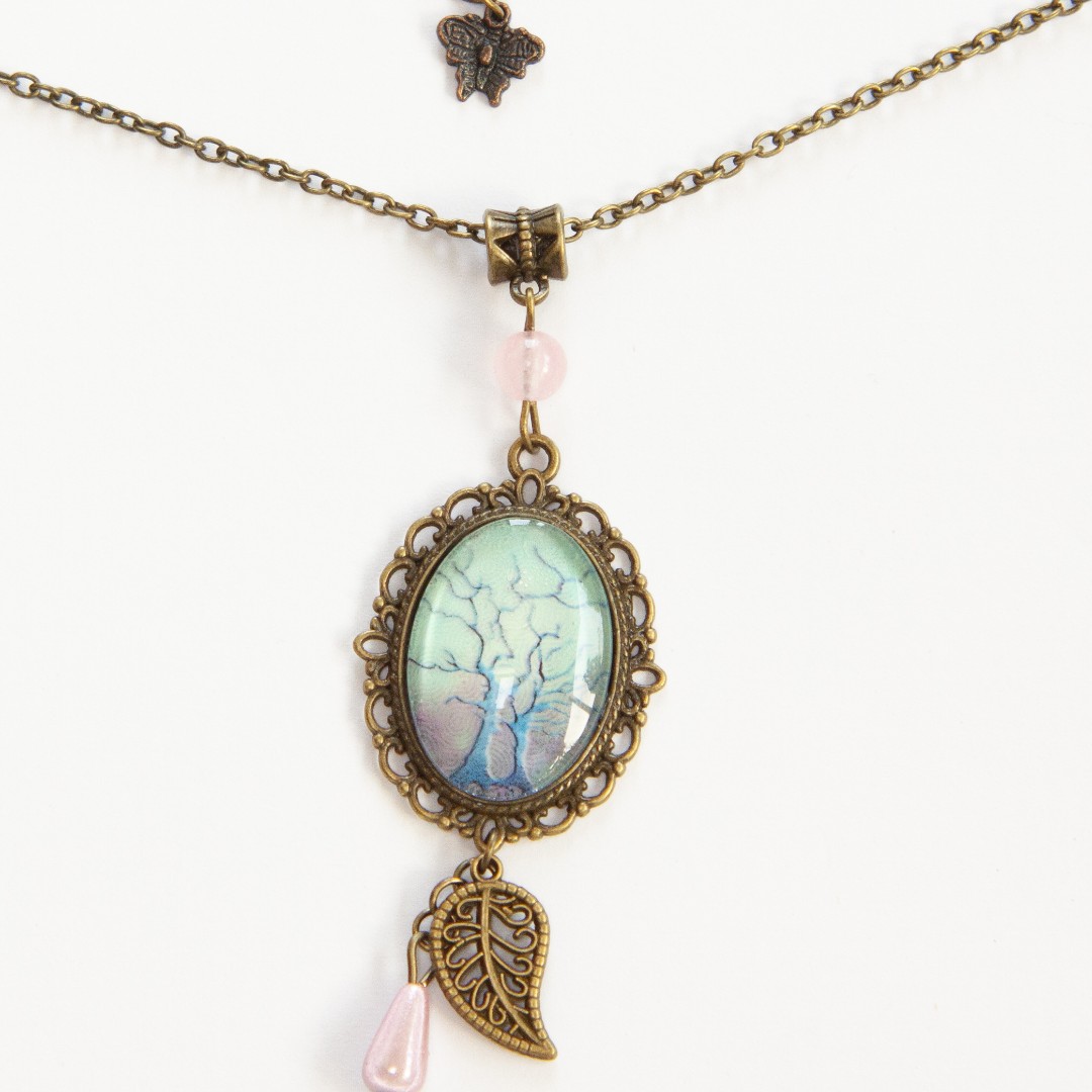 VDanielF's tweet image. Voici la nouvelle version du collier Talisman "Amoureux du lac", assorti à une perle de quartz rose.  Dans le cas d'une commande,  sachez que vous le recevrez en  4 à 5 jours.   blog.broceliandespirit.com ou broceliandespirit.com
#BijouxDeBrocéliande.