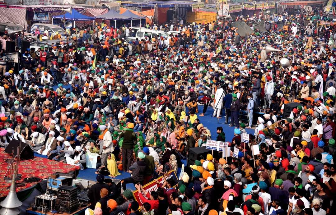 Biggest peaceful protest✊ ever seen 💪
#WeUnitedForFarmers