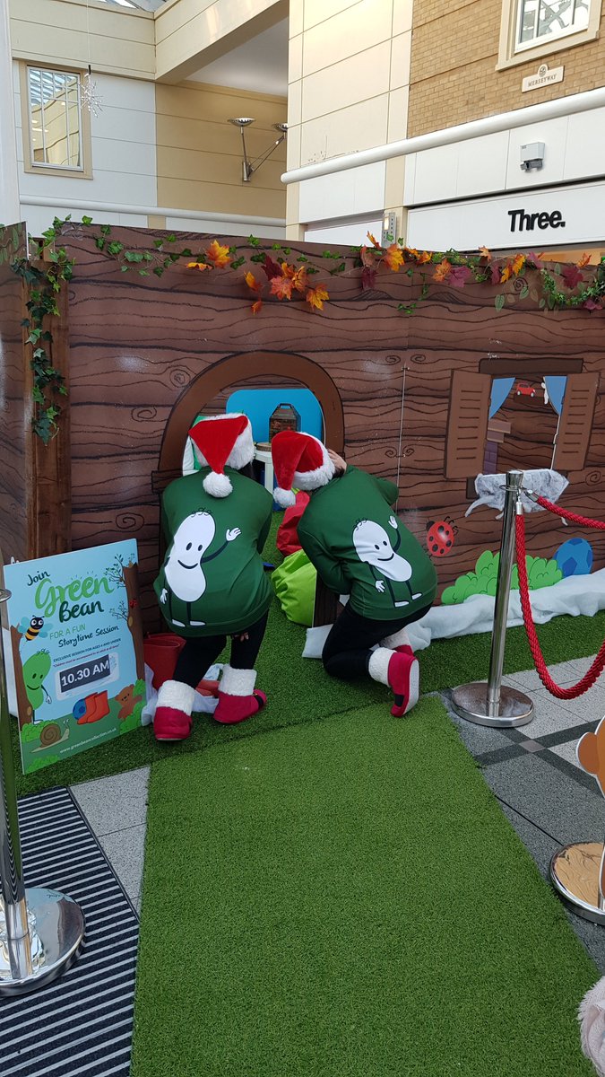 GBCollection_'s tweet photo. The team have missed you this year at our Christmas UK events, excited to go bigger and better the next year 2021.
https://t.co/IoJdilRc9H
#grateful #fun #blessed #smile #beautiful #life #thankful #fanacount #fanpages #fanpage #christmas #team #hat #lapland https://t.co/LqKv6sRmD9