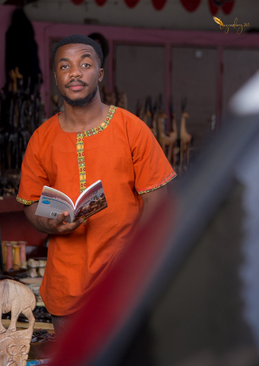 MikoziNetwork's tweet photo. Congratulations to Chanco communication and cultural studies student, Richard Chilango Jr ( @JrPoetic )  for being endorsed as the country representative for World Writers Association (WOWA) - Malawi Chapter.  👏🏾👏🏾 https://t.co/MGwqyJ2pB2