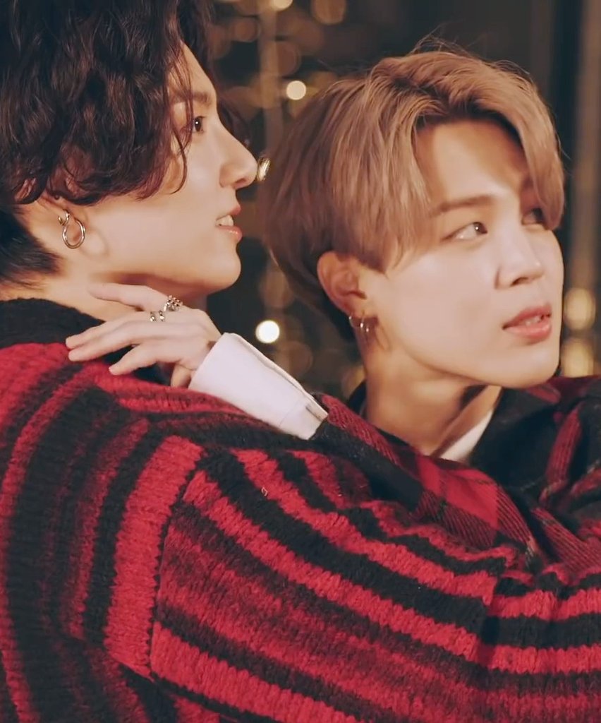Peaches_BTS's tweet photo. 💙🦢💧🌊❄💙              ♥️🎄💐❣🔥🎈
❄🌊💙💧🦢🤍              ❣🔥🎈🍭🌹❤
💎🔵🦢❄💙💧               💐🍫💗♥️🔴🎄
🤍💙💧🦢❄💙               ❤🎈🌹🌷❣♥️
💙🦢💧🌊❄💙              ♥️🎄💐❣🔥🎈
❄🌊💙💧🦢🤍              ❣🔥🎈🍭🌹❤ https://t.co/N7Gn3DqsXE