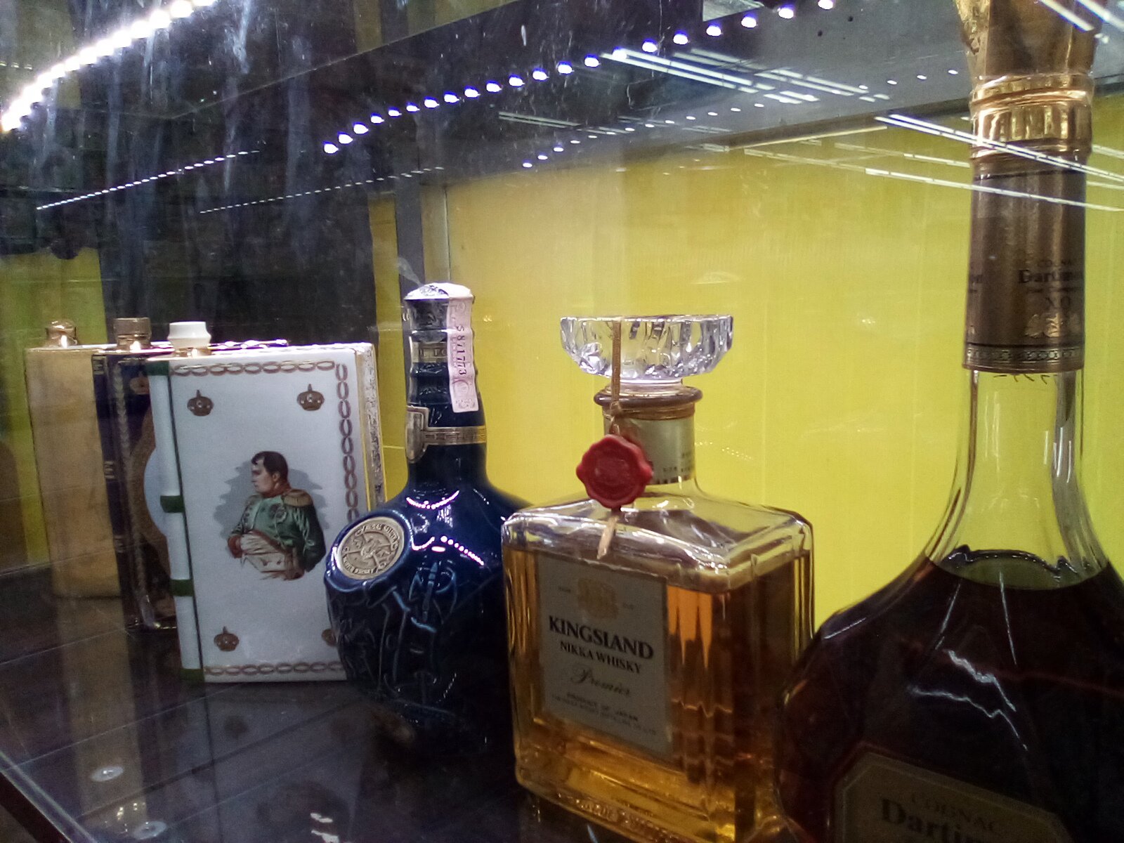 古本市場箕面店 古本市場 箕面店にて お酒高価買取の催事が開催されます 日時 12月19日 土 12月21日 月 10 00 19 00 場所 古本市場箕面店 この機会に是非お売りしてみてはいかがでしょうか ご来店お待ちしております ふるいち お酒