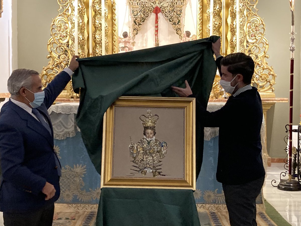 rociodetriana's tweet photo. Estimado Hermano:

En la tarde de ayer, tuvo lugar la presentación de la obra que ilustrará la felicitación navideña de la Hermandad del Rocío de Triana, realizada por el pintor Manuel Mena Bravo, @ermena7 hermano de nuestra corporación. https://t.co/zuJBqE0Uk2