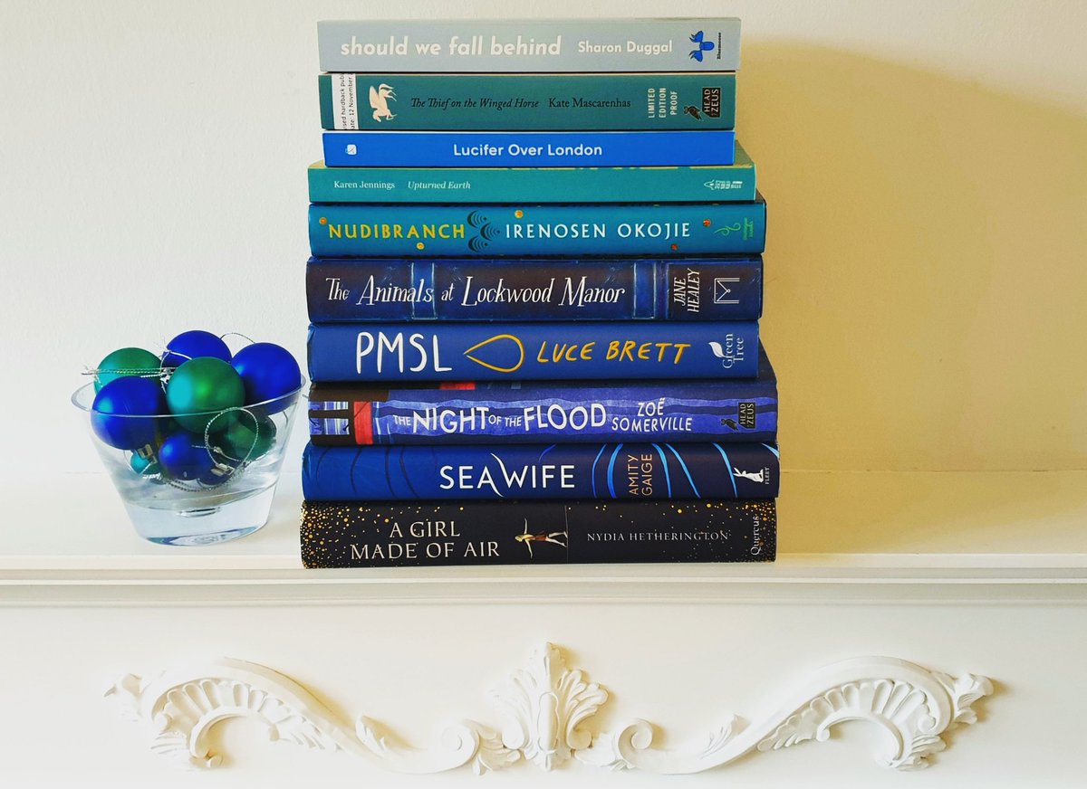 elspells13's tweet image. #bookstackchallenge #beautifulbluesstack #bookstagram 
Instagram.com/ehawkes13