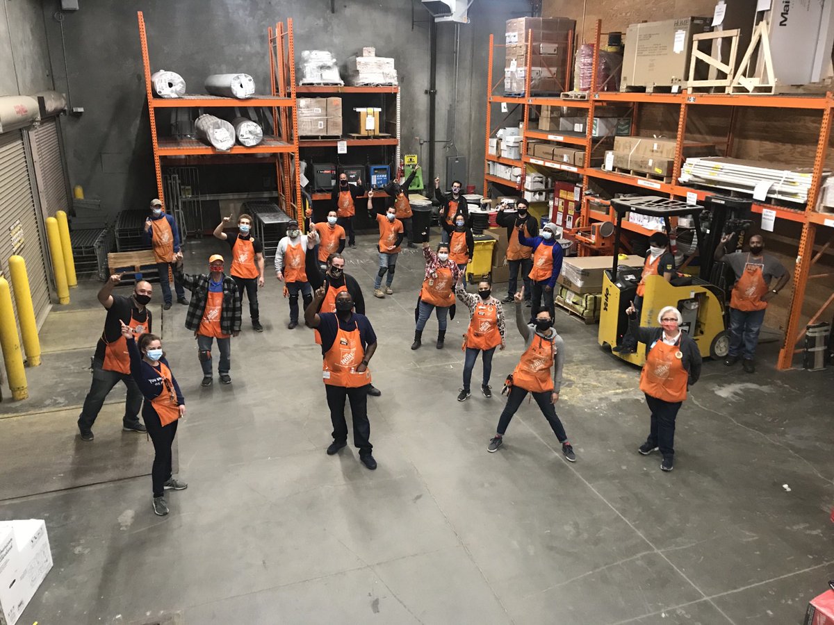 Had an amazing time celebrating Freight Appreciation week Team Pleasanton 0629!!! Thank You for all that you do everyday. #PacNorthProud #D295STRONG