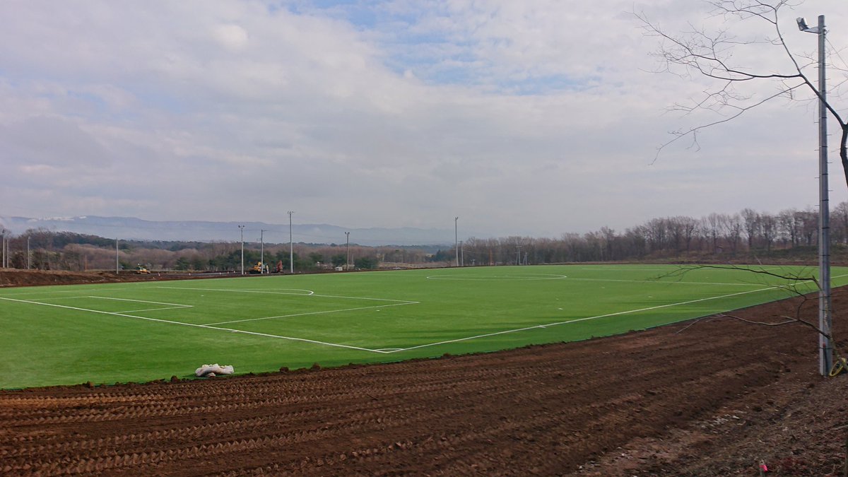 ａｃサカモト株式会社 盛岡誠桜高校サッカーグラウンド完成 突貫工事でした 外周は来春です サッカー部の活躍期待しております 盛岡誠桜高校 盛岡誠桜サッカー部