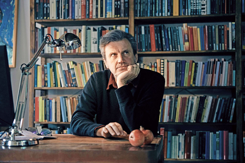 GoodBookit's tweet photo. Chiudiamo la rassegna di eventi #GoodBookLive con un grande ospite: Antonio Manzini e il suo romanzo Gli ultimi giorni di quiete @sellerioeditore! 📅 Martedì 15 Dicembre in diretta streaming sulla nostra pagina Facebook 👉https://t.co/BWHG1zoIyc https://t.co/qm0348CnDn