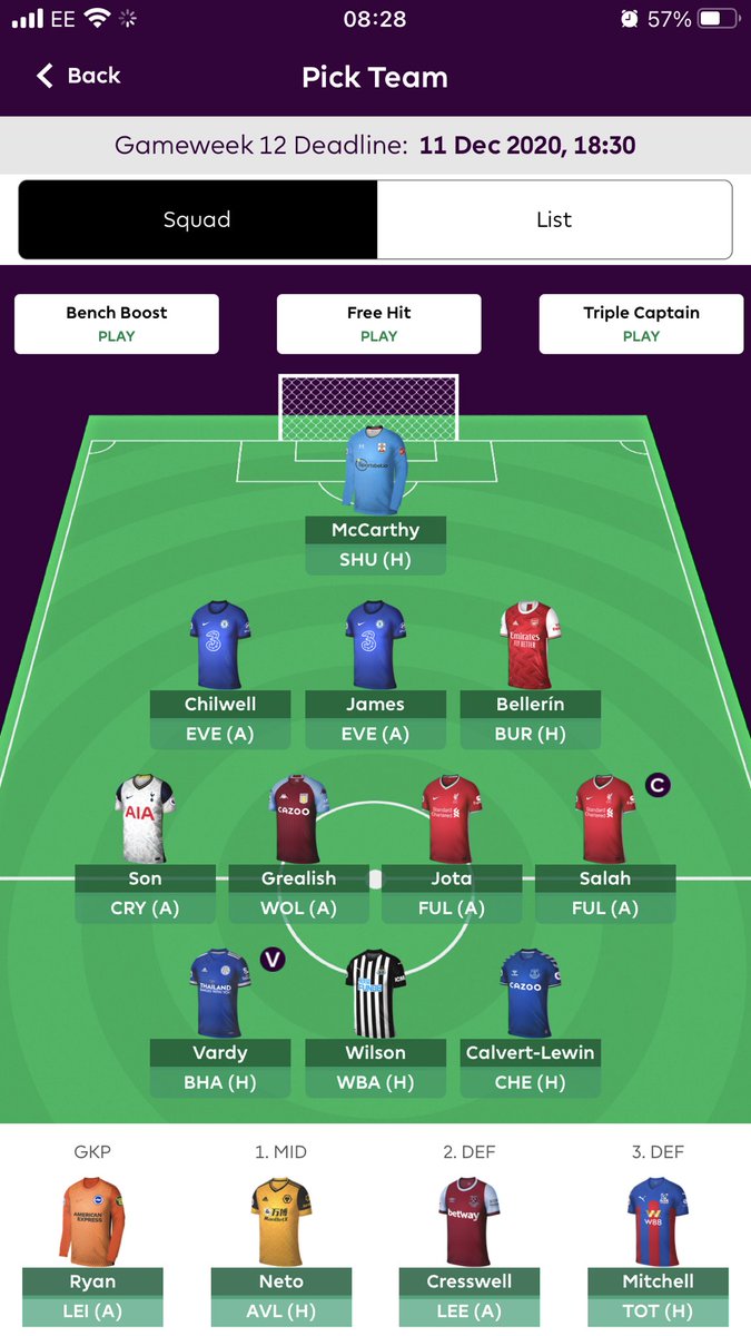 lucatambini's tweet photo. @OfficialFPL Who to bench...? 🤔 https://t.co/SMgbAVlBVa