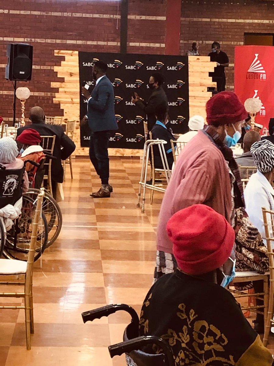 Mackmillian Leshomo🎭 tweet media