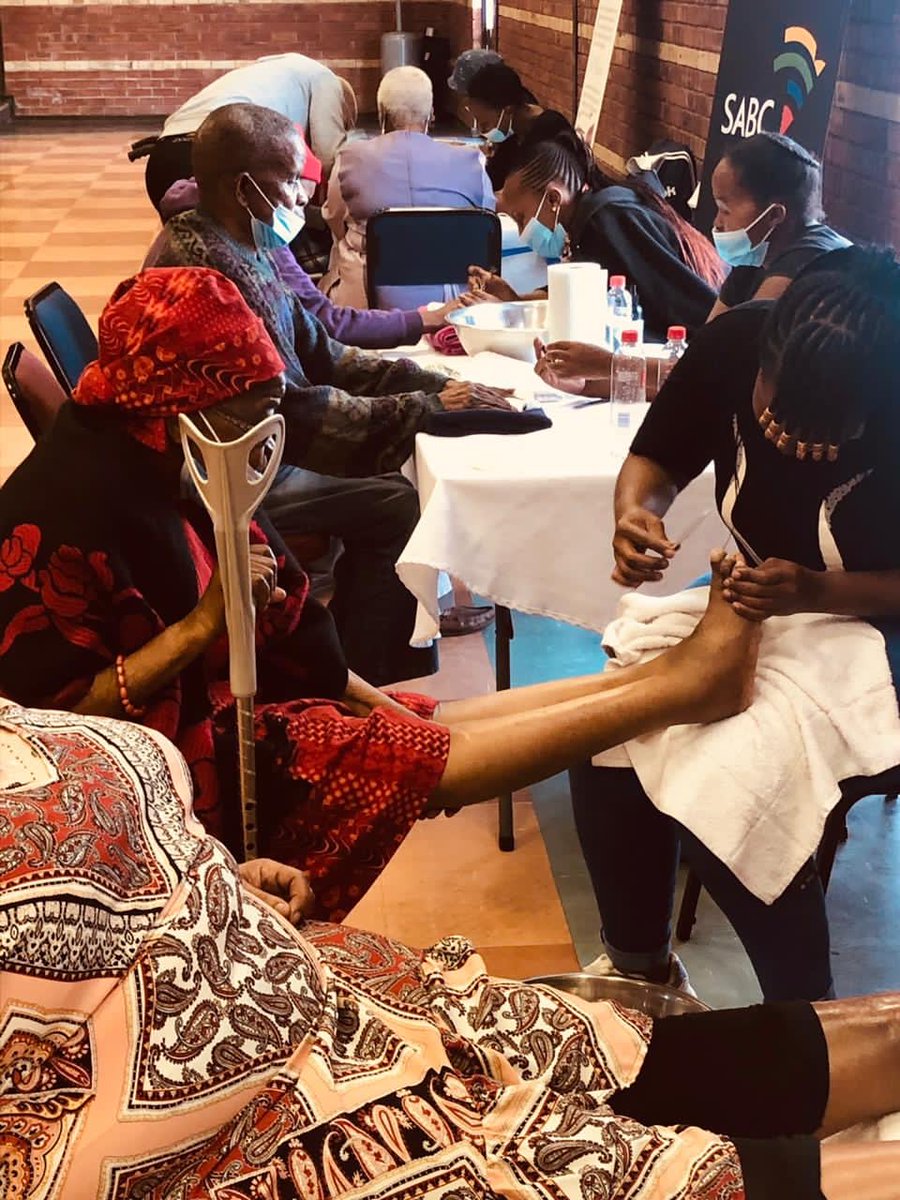 Mackmillian Leshomo🎭 tweet media