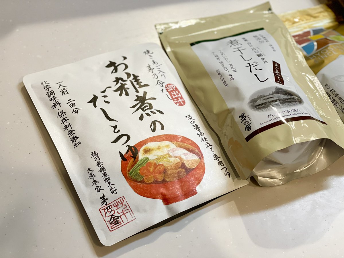𝑘𝑎𝑛𝑎 茅乃舎のお雑煮出汁買ってみた 楽しみ いつもの煮干しだしと ついでに兵四郎だしも バゲットはpaul