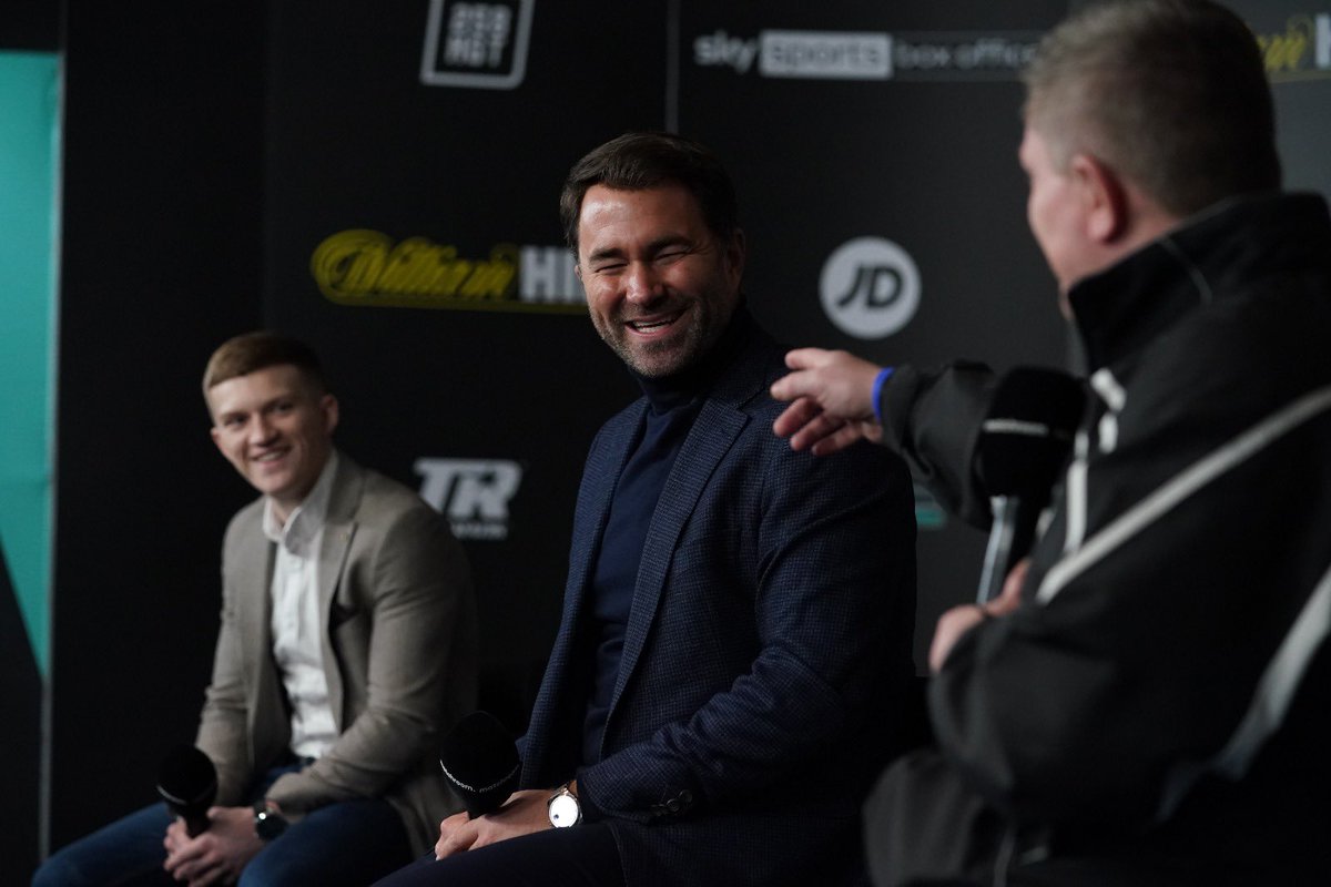 routeonephoto's tweet photo. Lots of laughter and smiles yesterday as @campbellhatton officially signed for @matchroomboxing alongside his father @rickyhitmanhatton and promoter @eddiehearn #matchroomboxing #hattonboxing https://t.co/tkLYeXq0qL