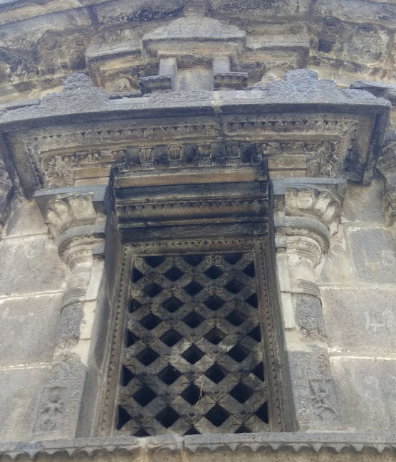 Currently the temple is maintained by  @ASIGoI and a protected monument.The main deity is lord shiva in the form of lingam while idols of other deities such as Kubera, Ganesha, Subrahmanaya, kathikeya and female deities can also be found here. #SaveTemples  #ReclaimTemples