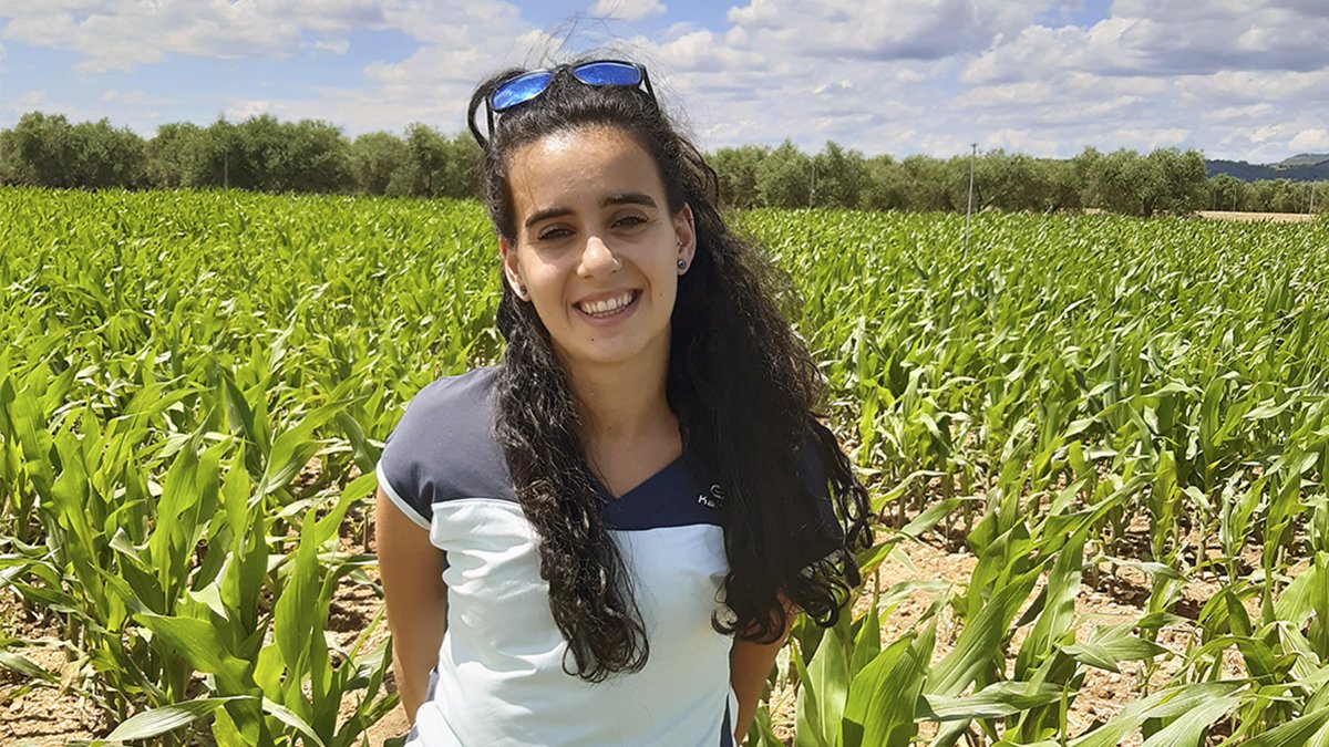 manvert_'s tweet photo. Hoy termina su colaboración con manvert Mireia Rubies.

Mireia ha realizado las prácticas del Máster de Ingenieria Agronómica junto a #manvertteam y nos ha ayudado, con su talento, y en la realización y evaluación de ensayos de campo.

¡Muchos éxitos en tu futuro profesional! https://t.co/7hDYqJYA07