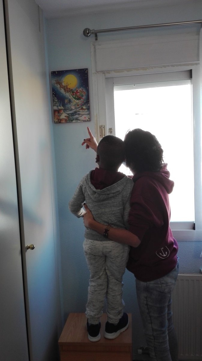 LLEGA LA NAVIDAD…
CALENDARIOS DE ADVIENTO

Las niñas y niños del Proyecto Ellacuría cuentan este año con una motivación muy especial para esperar el día de Navidad. Todxs ellxs tienen ya su calendario de adviento.