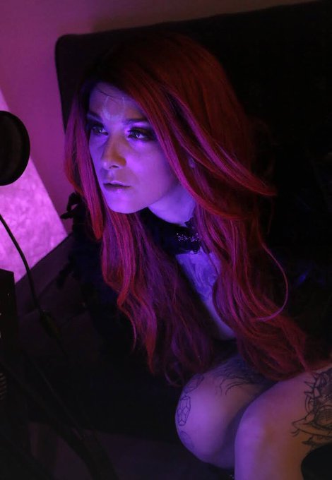 AVN Nominated🌙 Sully Savage 🐱 - In the beginning was the Goddess. She was the essence of being, The fullness of life..creatrix, maiden mother of all. She created the Elements; Fire & air, earth& water. And filed with the joy of creating, Her divine spirit danced fire into starflame. 🌙🐱 https://t.co/lx6BTg0Qwp