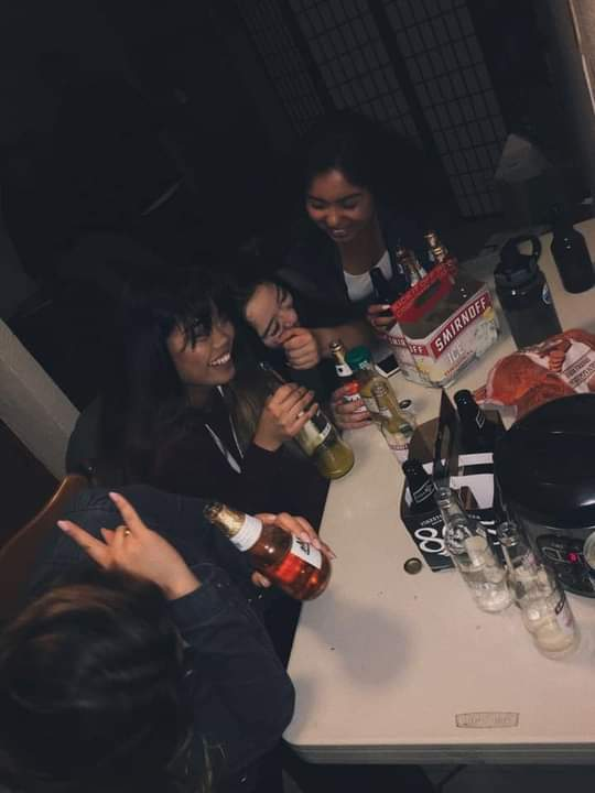 cv_ats_c's tweet photo. drunk stories ft. rants in life https://t.co/QatzPYU4GB