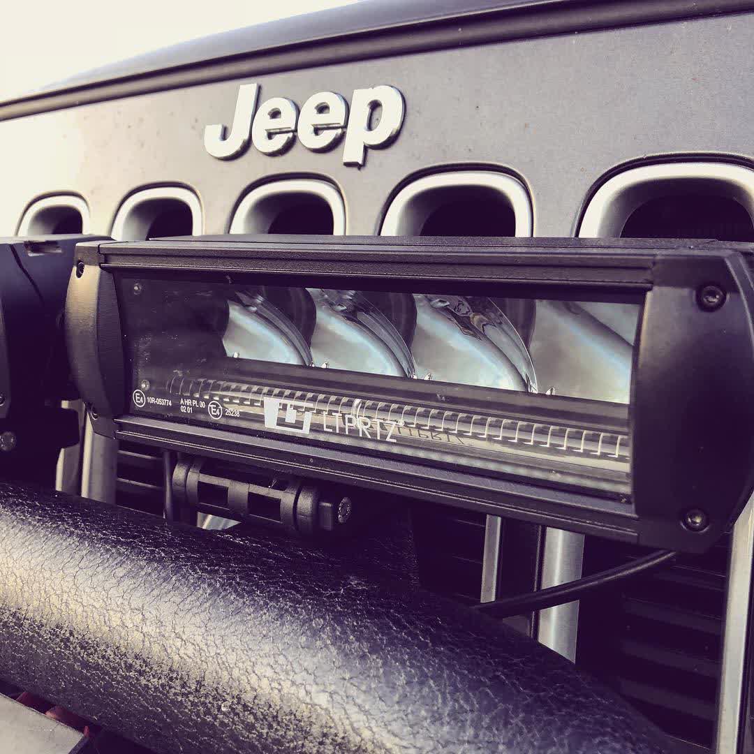 With the DL101-S you make no compromises... 

Night becomes day whether you like it or not!

▶ winches-uk.co.uk/shop/37w-led-o…

#WinchesUK