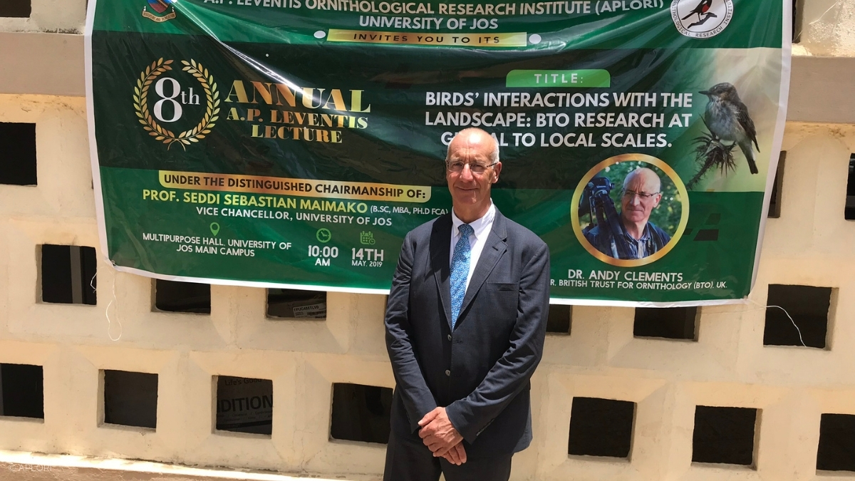 In 2019,  @_AndyClements went to Nigeria to bring the collaboration between  @_BTO and @aploriwit1 closer together. The trip was focused on lecturing, teaching, learning, sharing and sharing ornithological knowledge with students & Director Manu Shiiwa.