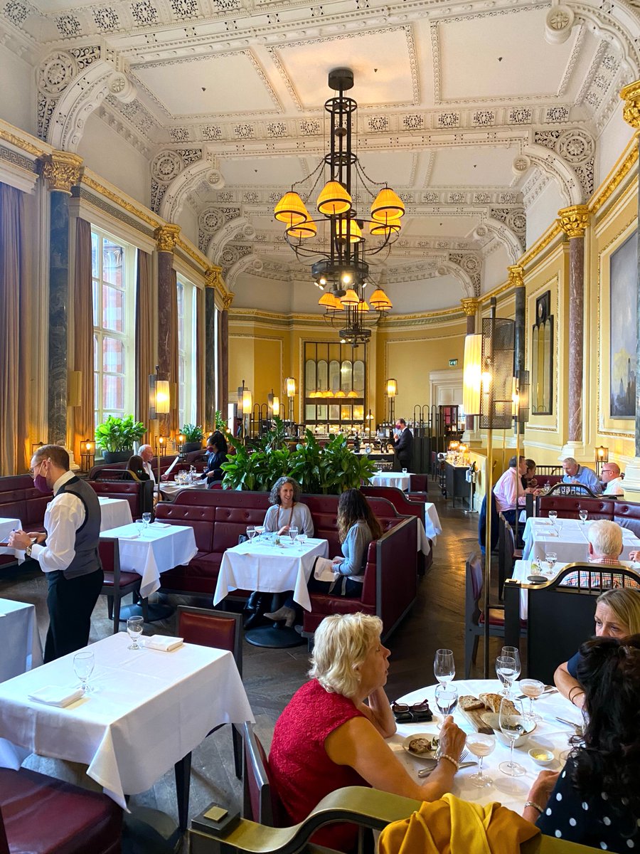 Break up the working day with lunch in our beautiful dining room.  

We welcome solo diners, business meetings, households and bubbles, so however you'd like to dine, we'd love to see you. 

ow.ly/L4Ax50CEq7T