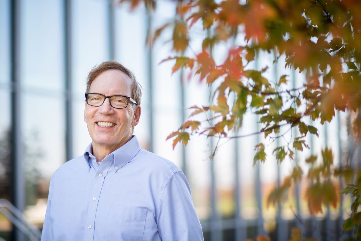 GVSUJobs's tweet photo. This week’s #FeatureFriday is Gregg Dimkoff, Professor of Finance. In November, he received a service award for 45 years at GV &amp; has enjoyed witnessing the growth of GV from college to university. “I’ve gotten to know so many interesting people over the years." 💙 #60YearsofGVSU https://t.co/maOmSAazjP
