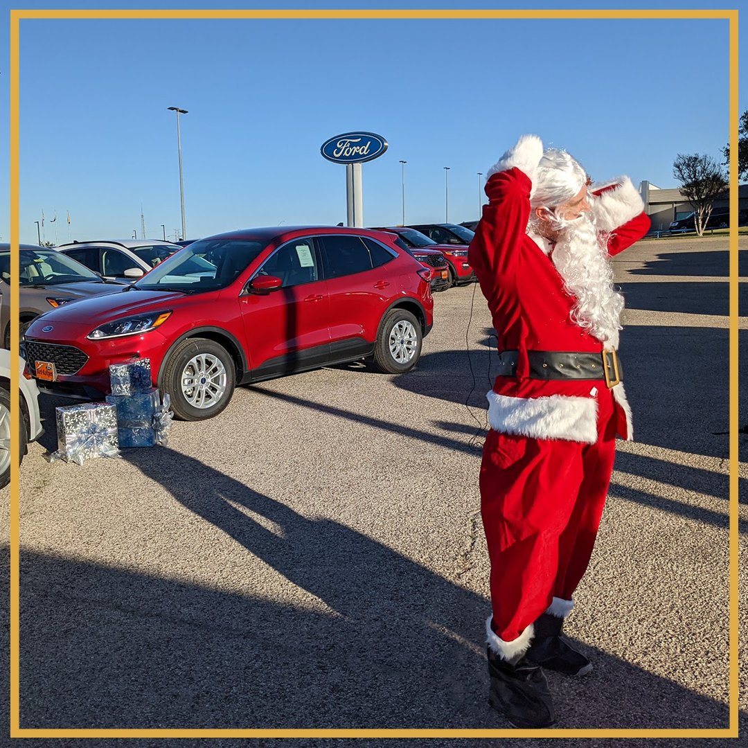 360_Solutions's tweet image. Behind the scenes with our shoot with Bird-Kultgen Ford earlier this week!

#behindthescenes #360solutions #marketing