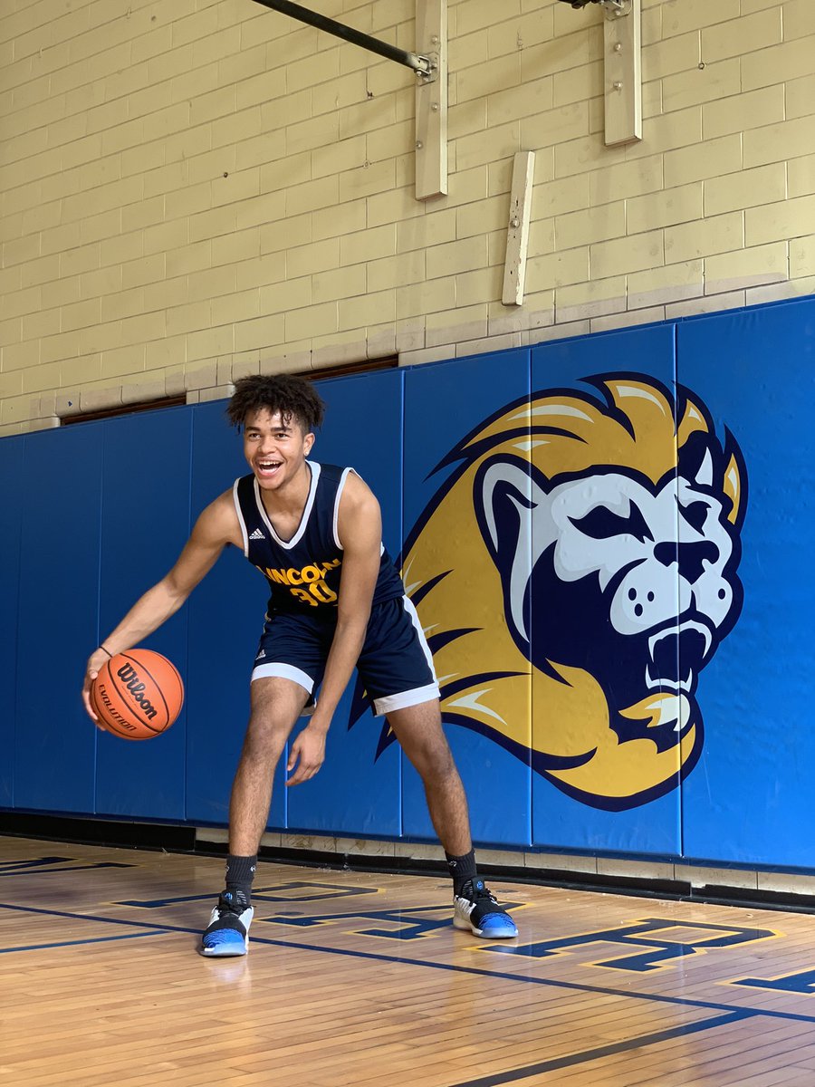 JulianColon__'s tweet photo. Cant believe it has been a little I’ve a year since basketball disappeared 😔.  Big things was coming this season🤞🏾 but just cause we don’t have a season at the moment, doesn’t mean the work stops⚔️ https://t.co/vYjtHt2aSy