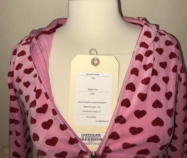 meow (@angelbrained00) on Twitter photo 