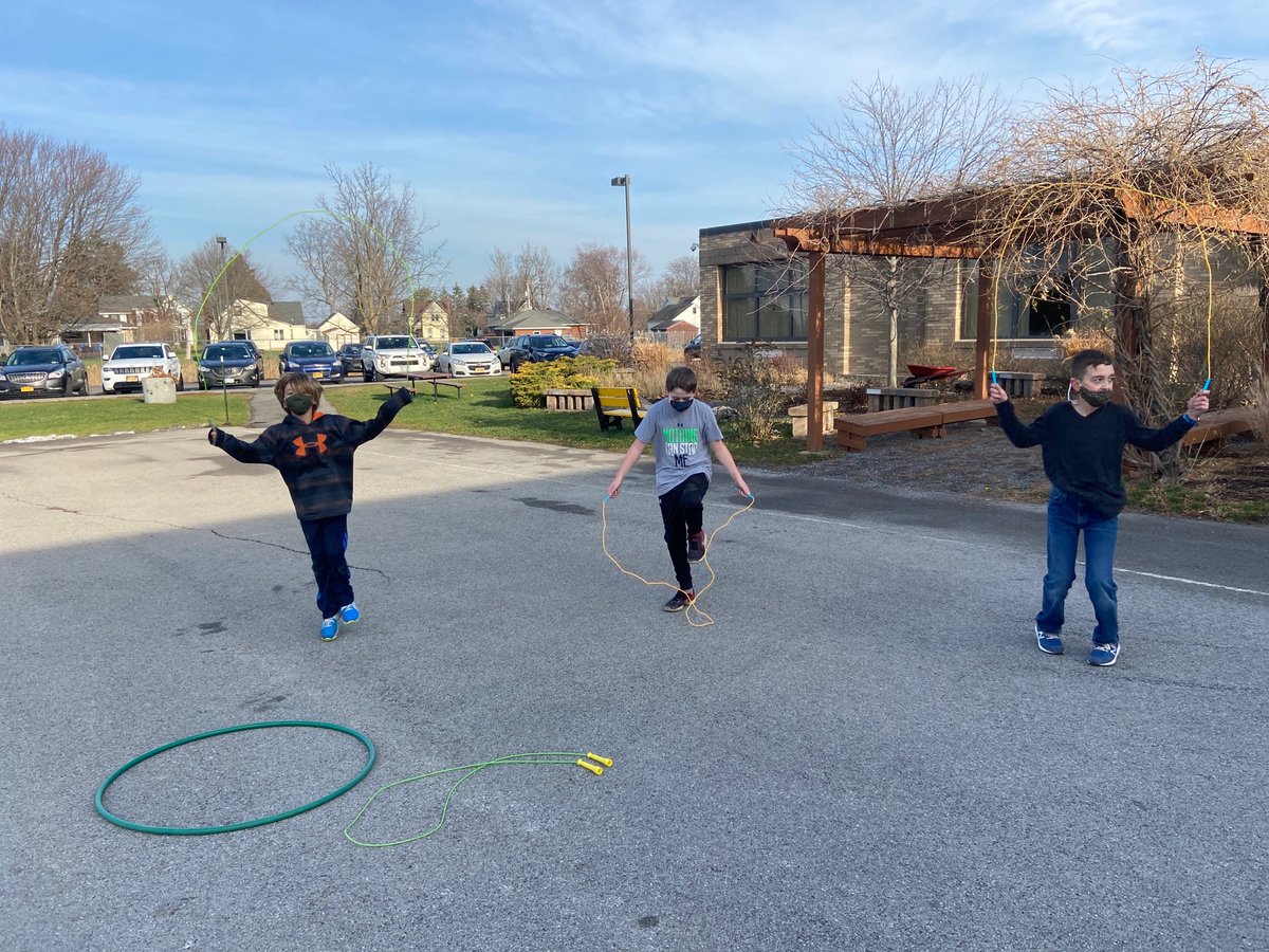 A great day in December to do some outdoor fitness stations!  <a href="/HFLCSDAthletics/">HF-L CSD Athletics</a> <a href="/HFLManor/">Manor Intermediate</a>