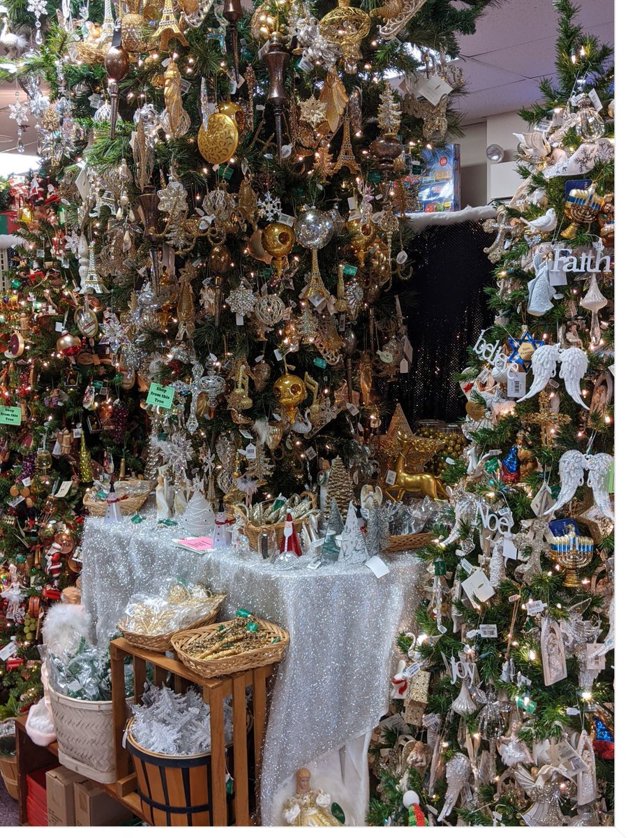Riverton_pool's tweet photo. Get your decorations while we still have them! - https://t.co/clJBOQq1rw
Limited Time Flash Sale Event!
40% OFF ALL Artificial Trees!!!!!
25% OFF ALL Individual Ornaments!!
(1000'S OF ORNAMENTS TO CHOOSE FROM,  GIFT IDEA!)
75% OFF ALL Trains &amp; Accessories
75% OFF ALL Inflatables https://t.co/4mTXiKkBf1