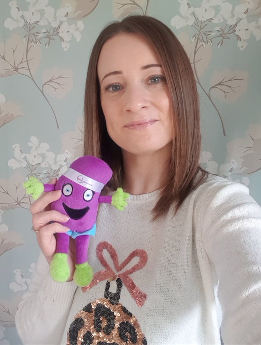 kathryncroker's tweet photo. Today is #ChristmasJumperDay and I'm wearing mine to support @Kidney_Research 💜 and have donated to help #keepresearchgoing Join #TEAMKIDNEY this Christmas ⬇️
https://t.co/jsOhZHwkJD https://t.co/UGU1vYFbRi