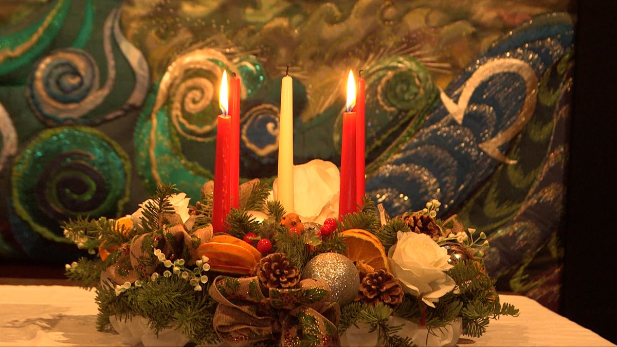 Our very special Covid-secure Christmas Carol Service, featuring our remotely recorded Community Choir, along with readings and meditations from girls and staff, is available to watch at queenswood.org/christmas-2020/
