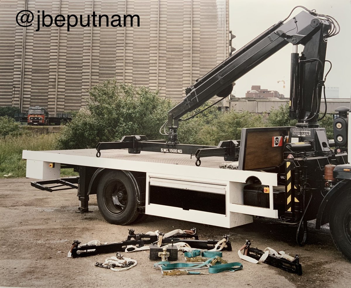 A newer version of a recovery truck from the early 1980s, also used for lifting naughty cars.