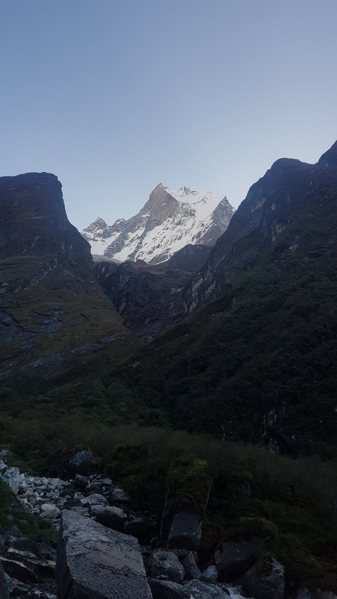 (3/n) Country Roads, Take me homeee. To the place, i belong. 