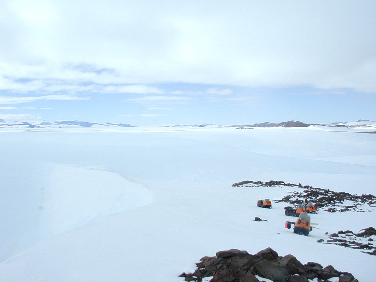 20 yrs ago today, 12-11-200,  #ANSMET2000 meteorite search on blue ice fields near camp continues