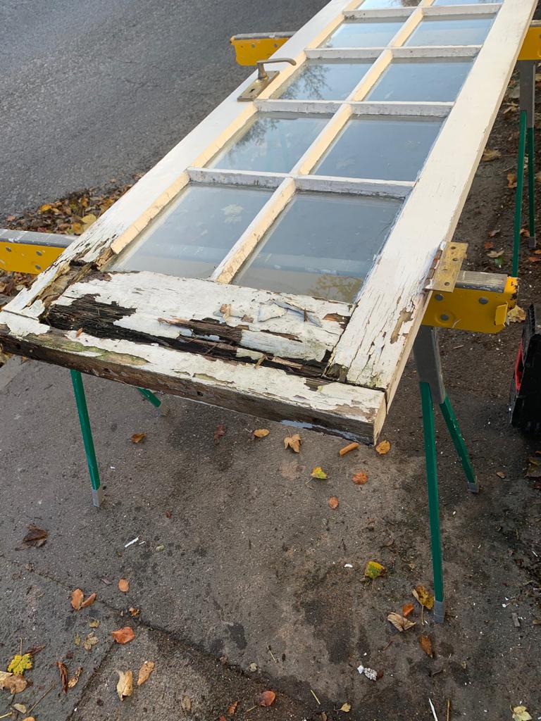 CamSashcraft's tweet photo. Renovate and upgrade service. Doors saved using Red Grandis @RIDGEONS @repaircareuk @Zinsser @Brewerspaints @ArmadaHardware Great work by the team. https://t.co/76MBoZ7cKz